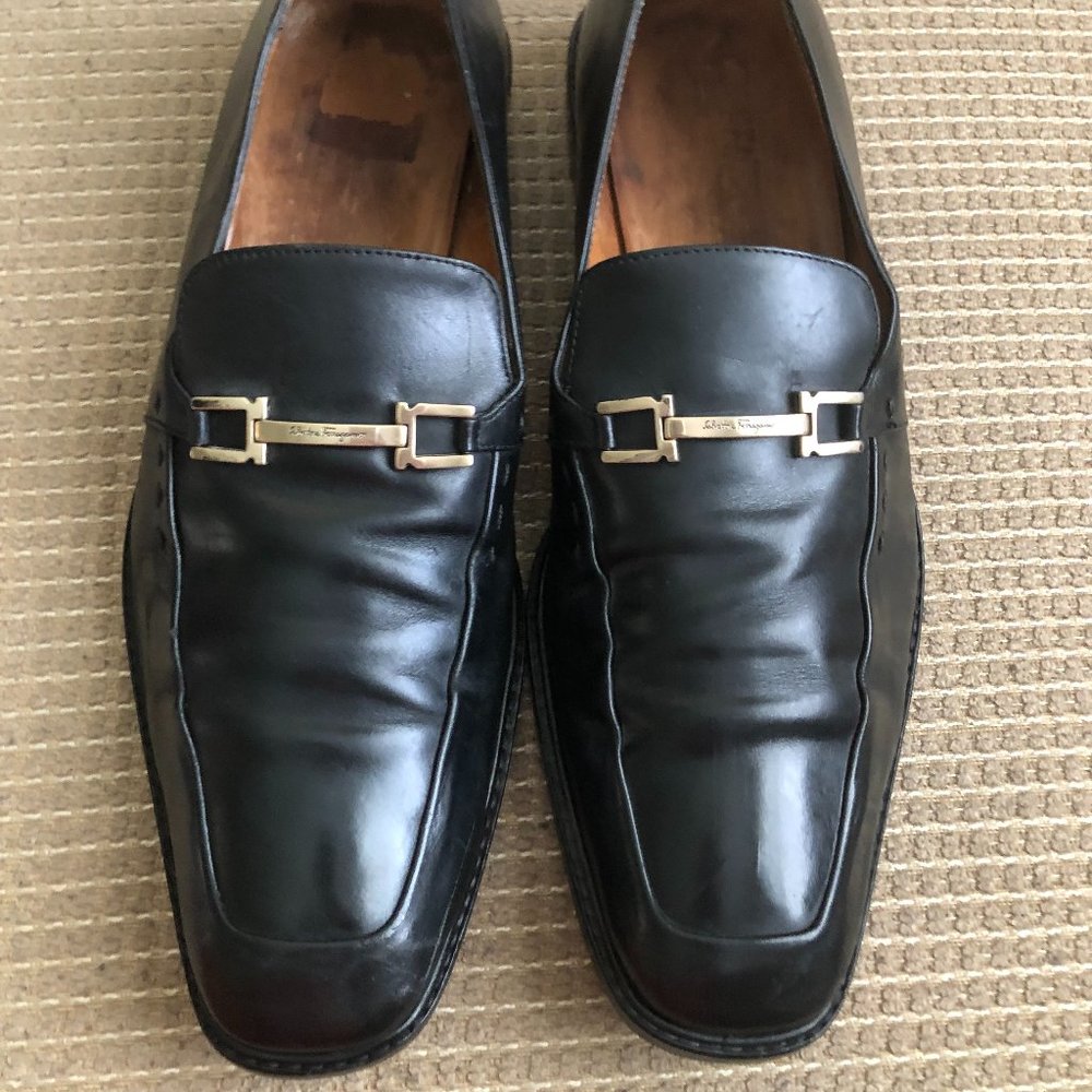 Salvatore Ferragamo Men's Black Leather Loafers